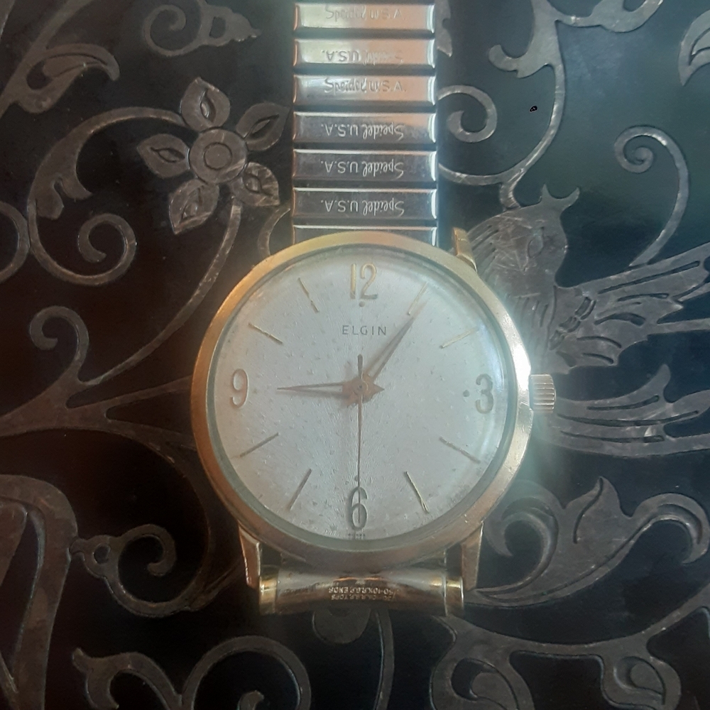 1950s Elgin Waterproof Wristwatch, Mechanical Movement, Runs, Lug Repair Needed